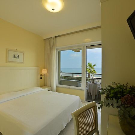 Residence Atlantic Alassio Esterno foto