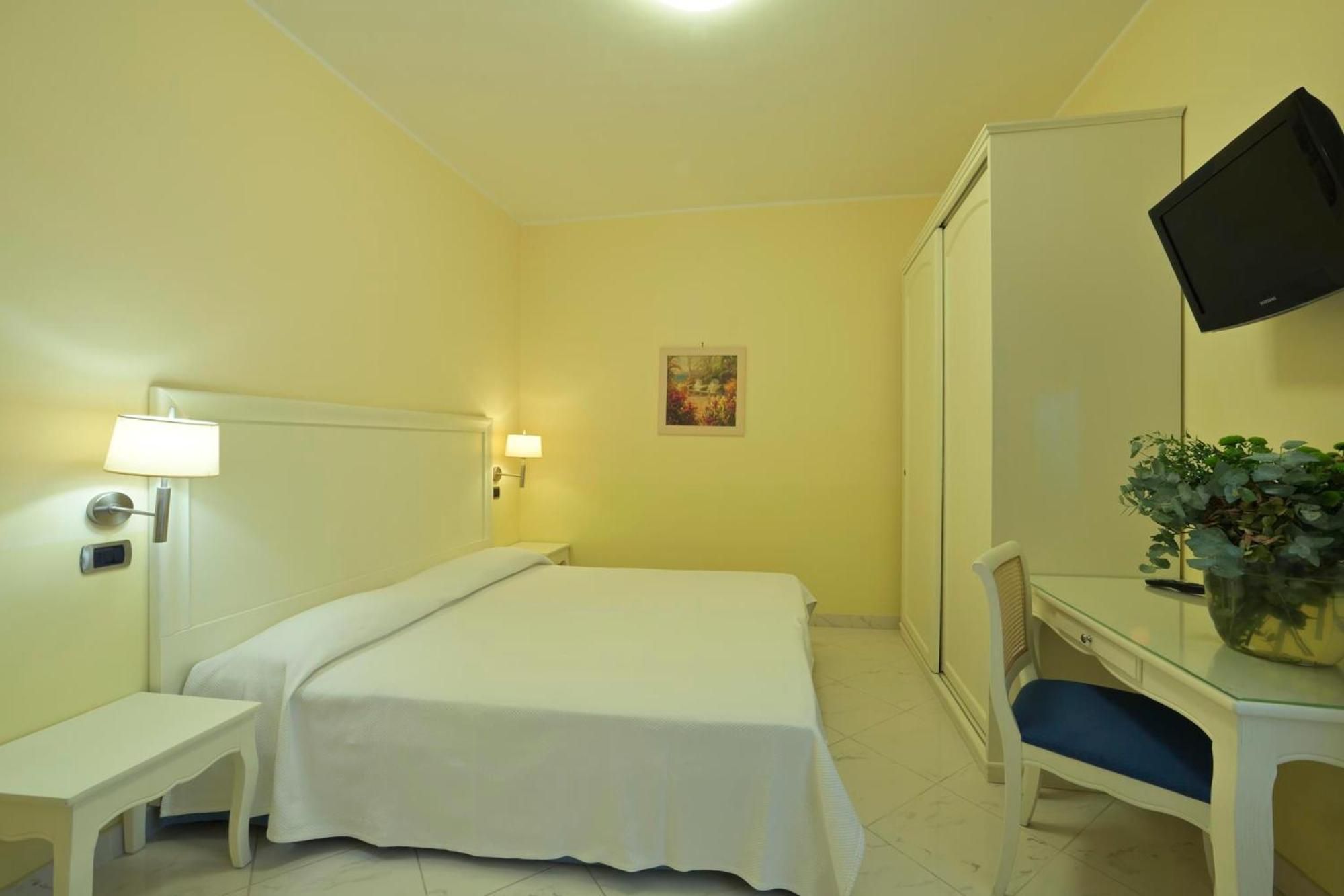 Residence Atlantic Alassio Esterno foto