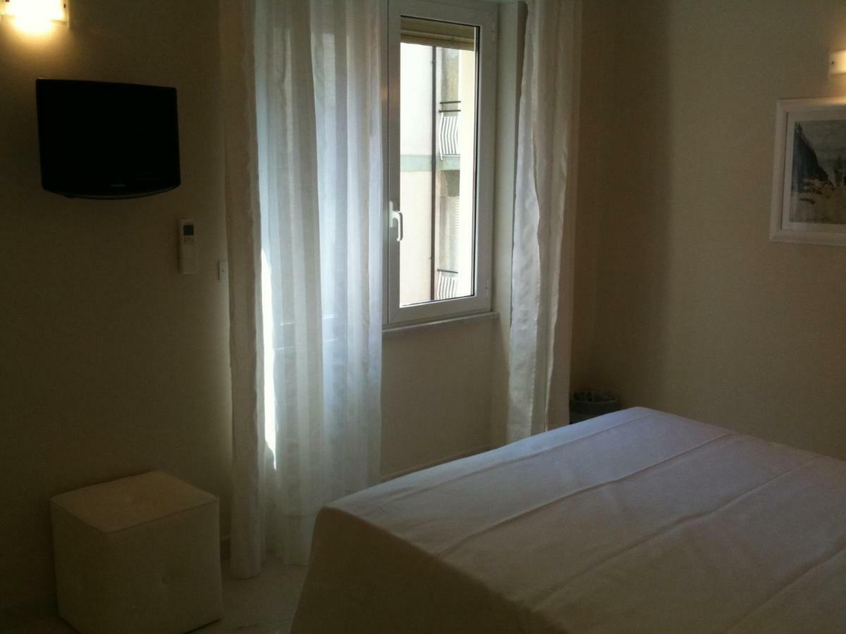 Residence Atlantic Alassio Esterno foto